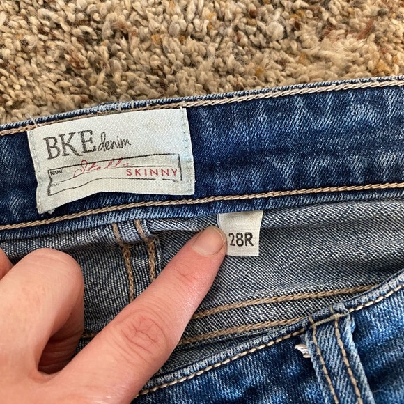 BKE Stella skinny jeans size 28R - Picture 2 of 3